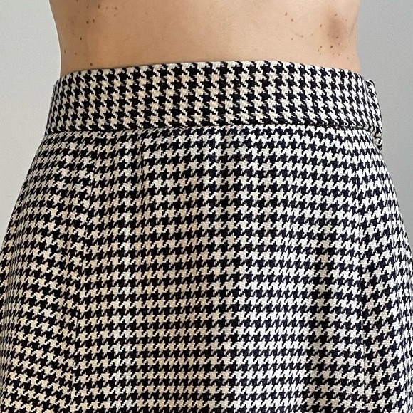 80s Vintage Evan Picone Vintage High Waisted Houndstooth Print A-Line Skirt - Picture 4 of 8
